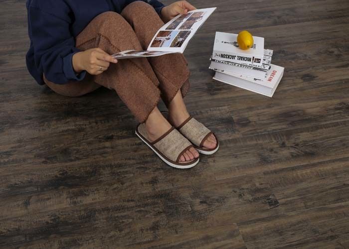 Click System 7inch×48inch SPC Rigid Core Vinyl Flooring 4.2mm